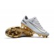 Nuovo Scarpe da Calcio Nike Mercurial Vapor Vitórias XI CR7 FG Bianco Oro